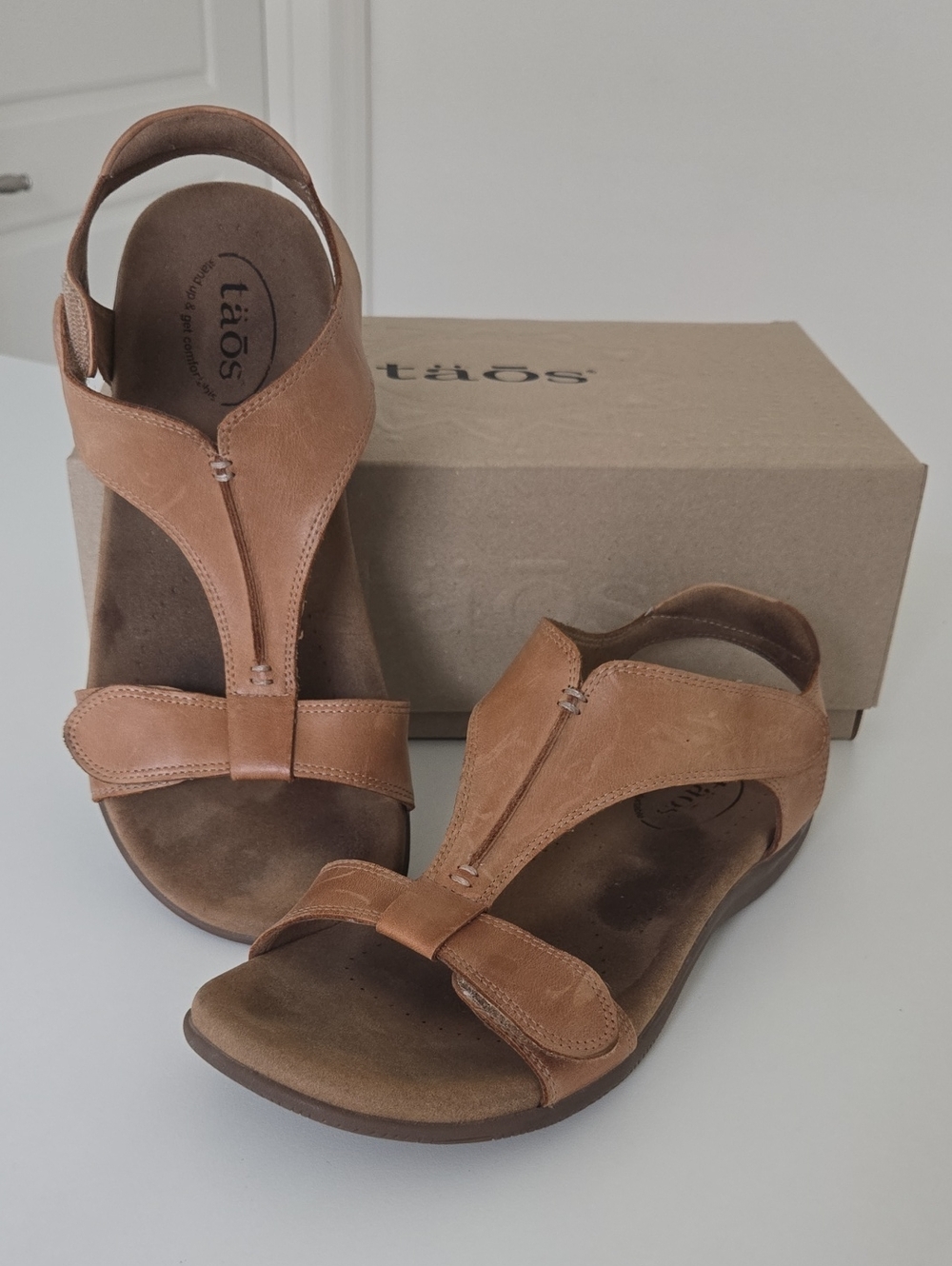 Taos The Show Leather T-Strap Slingback Sandals